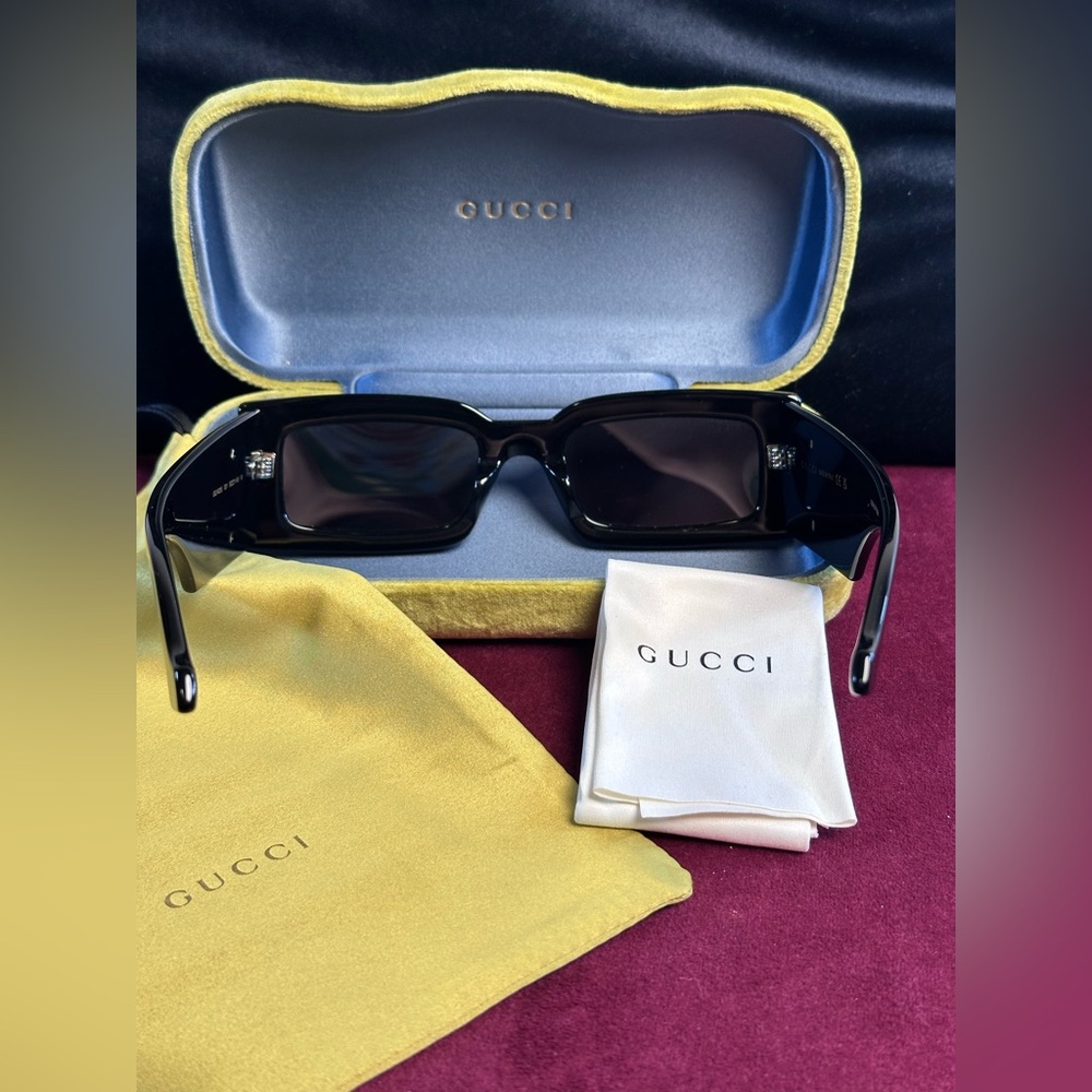Gucci Generation Rectangular Sunglasses in Shiny Solid Black large gold logo - Picture 4 of 11